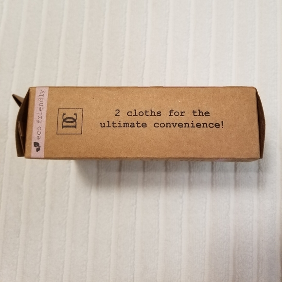 Erase Your Face Reusable Make-Up Cloths - NEW! - Picture 3 of 5